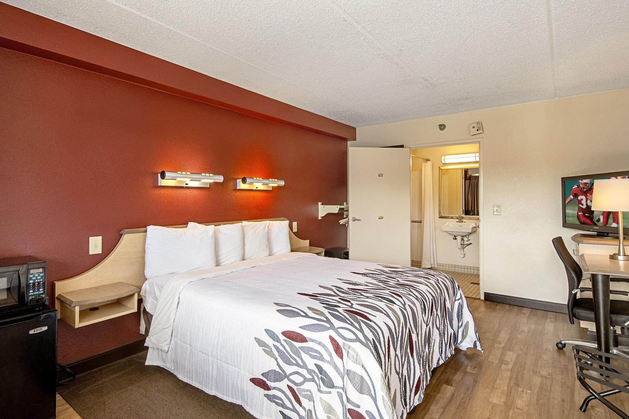 Red Roof Inn Toledo University Exterior photo